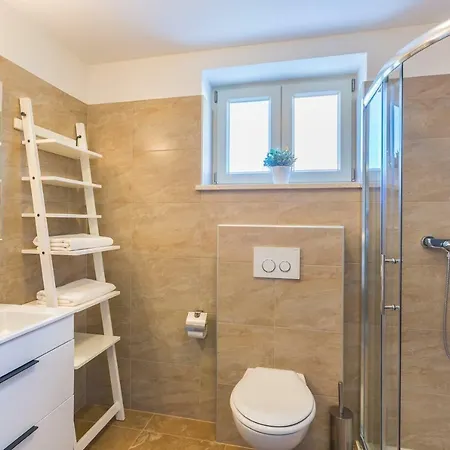 Villa Golden Sun Rebici