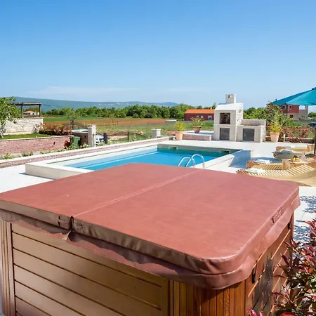 Villa Golden Sun Rebici